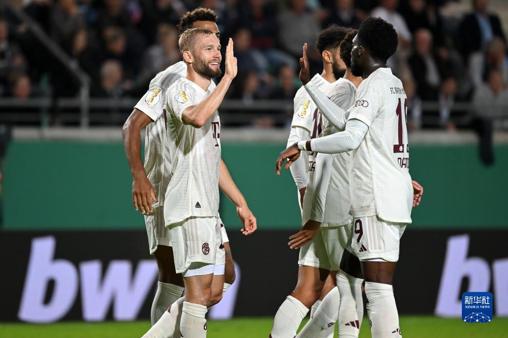 历史第三年轻！申京达成又一里程碑，仅次于詹姆斯&字母哥